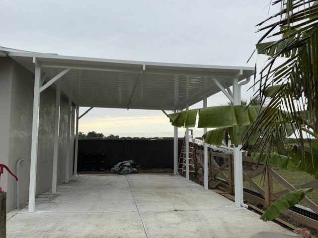 Aluminum carport